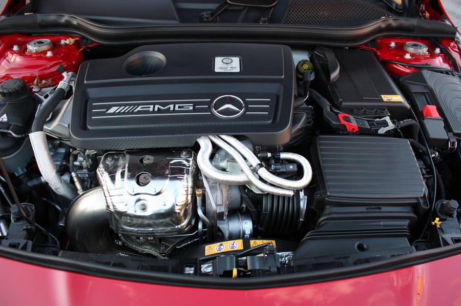  Mercedes-Benz CLA45 AMG 2014 года  (фото 9 из 110)